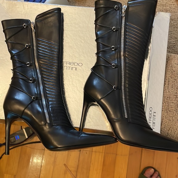 Gorgeous Italian boats hundred percent leather brand new - Picture 3 of 11